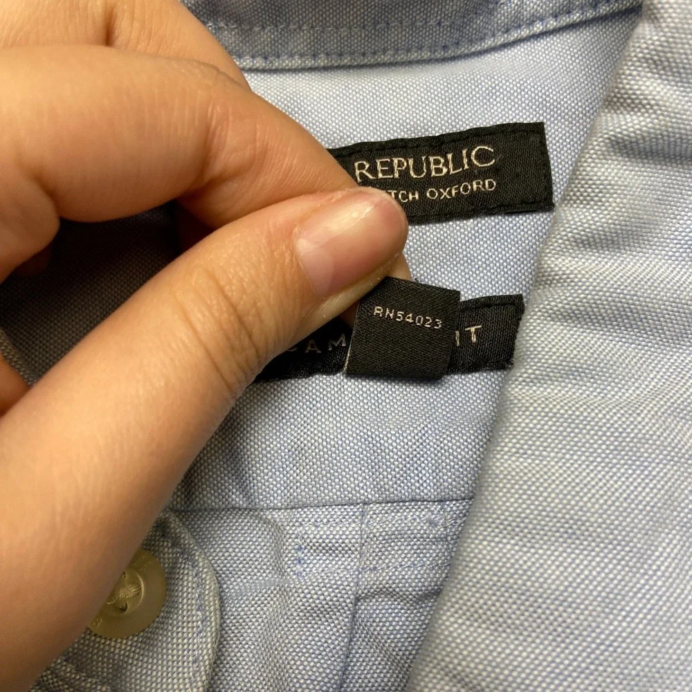 Banana Republic Shirt Mens Medium Blue Cotton Stretch Camden Fit Button Down